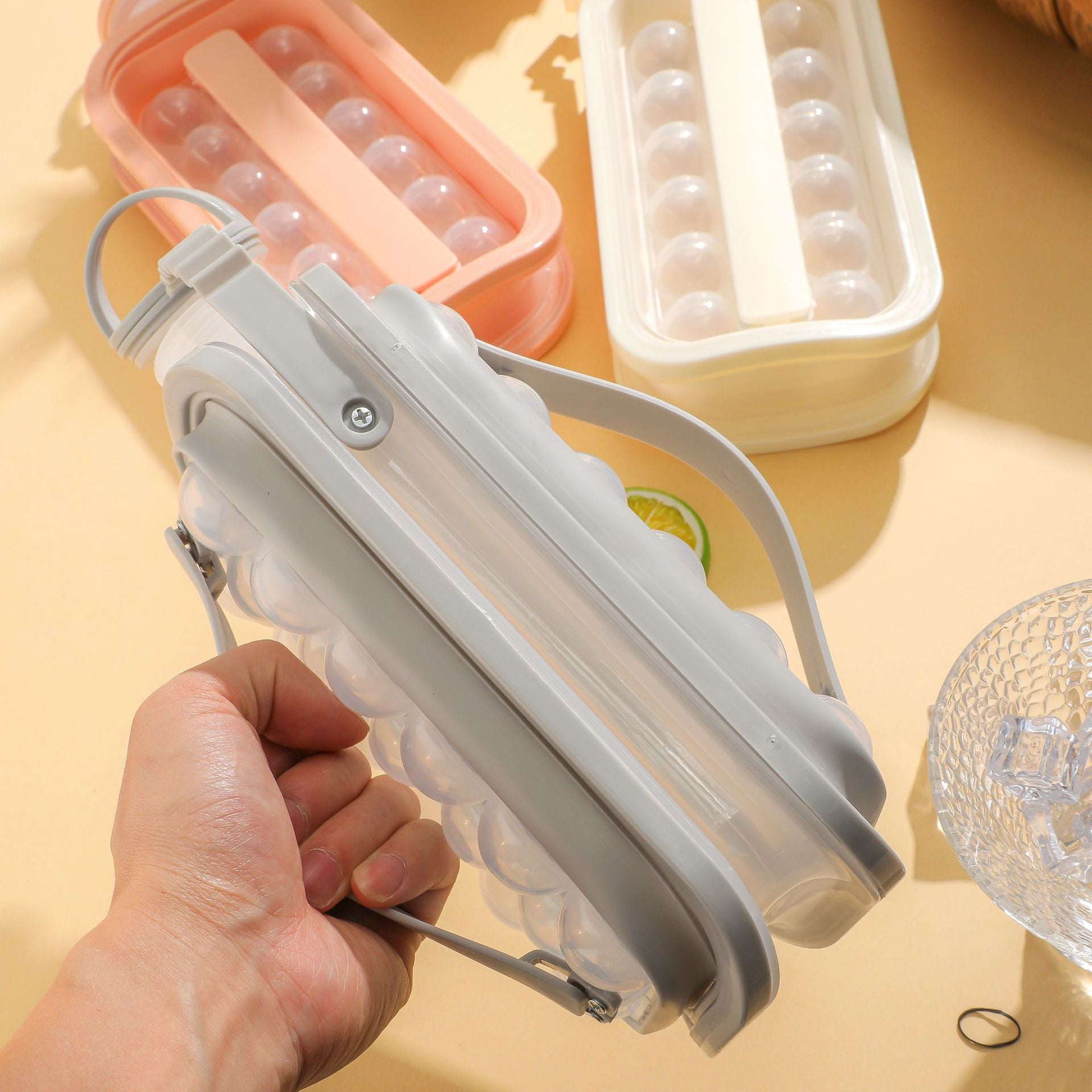 Botella Hielera FitPro 2 en 1 — Molde de Bolas de Hielo y Botella Deportiva