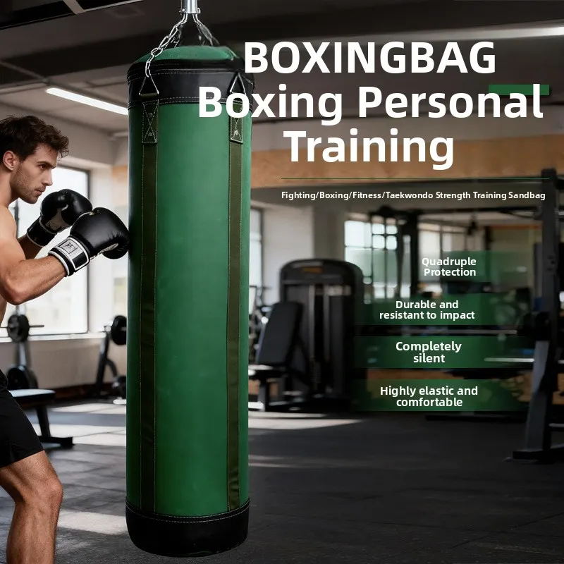 Saco de boxeo colgante verde militar FitPro en entrenamiento